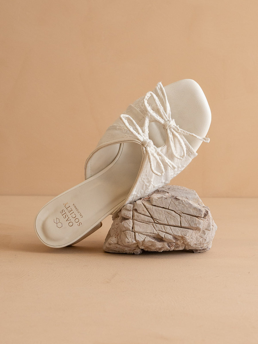 EMERALD_white_product3_1200x12