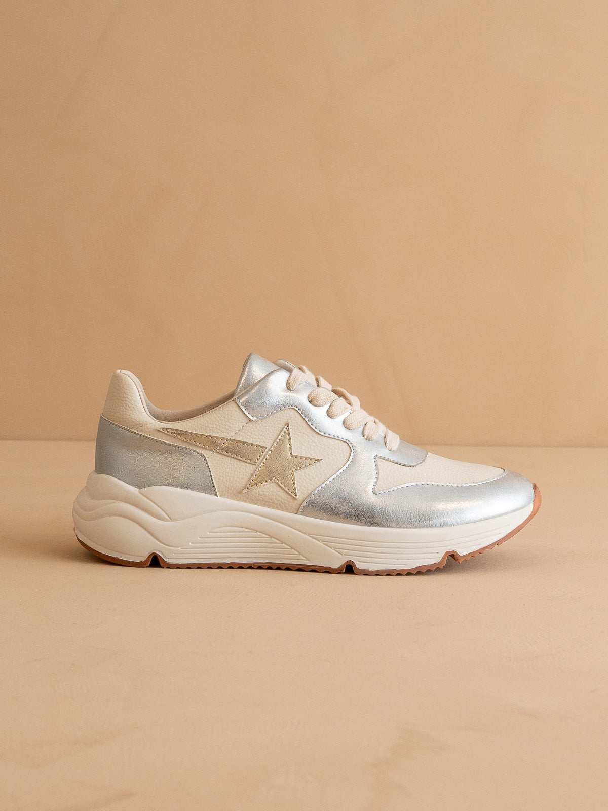 【カナダグース】Women's Ossington Sneaker オシントンス The Kaitlyn | Silver Shooting star sneaker – Oasis Society