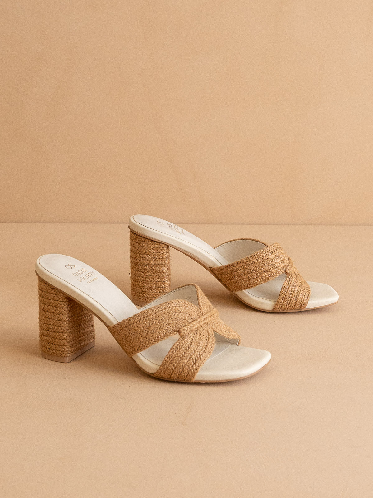 The Santiago Toffee Raffia Block Heel – Oasis Society