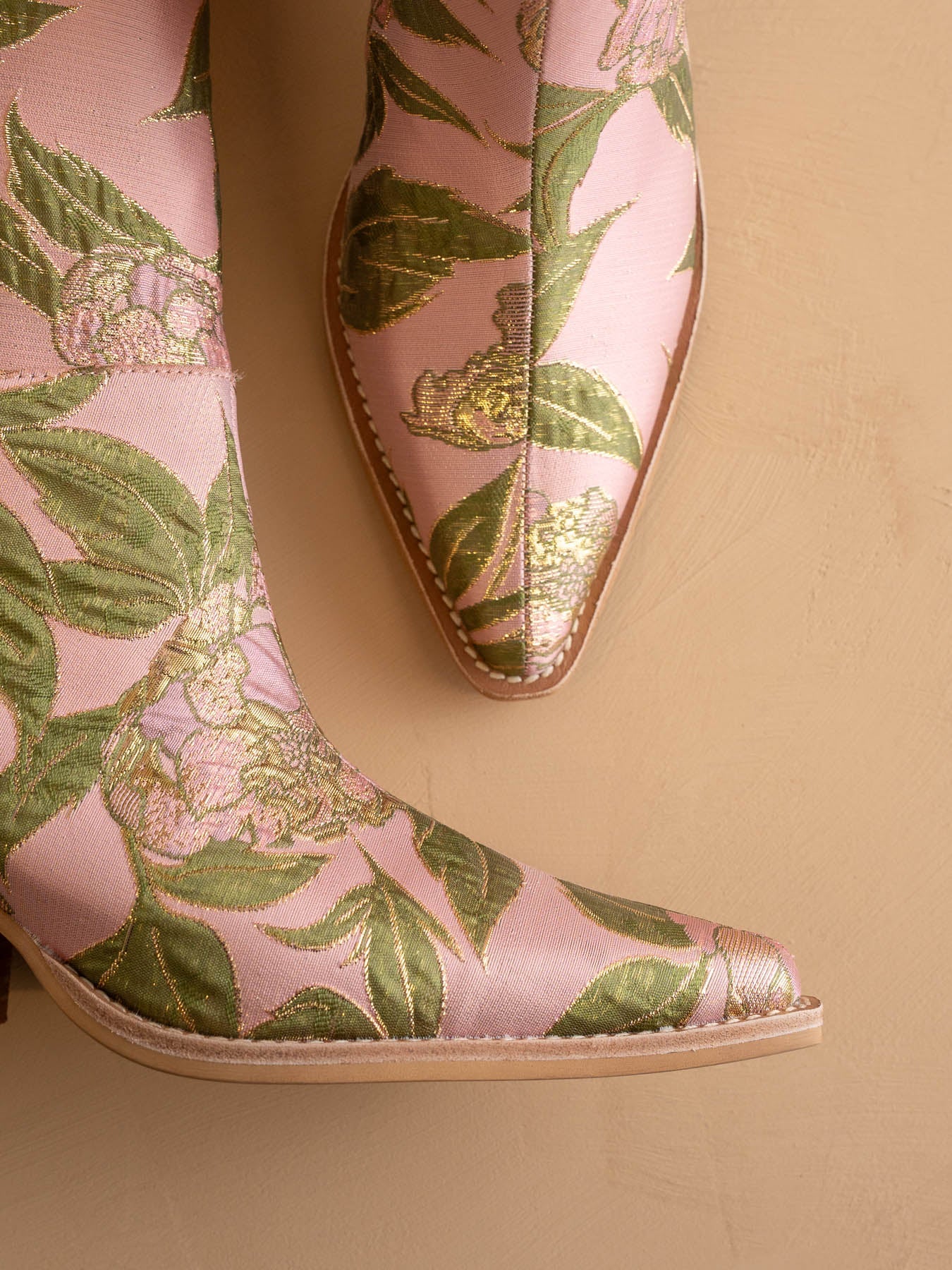 The Tesha | Rose Garden Floral Cowboy Boot – Oasis Society