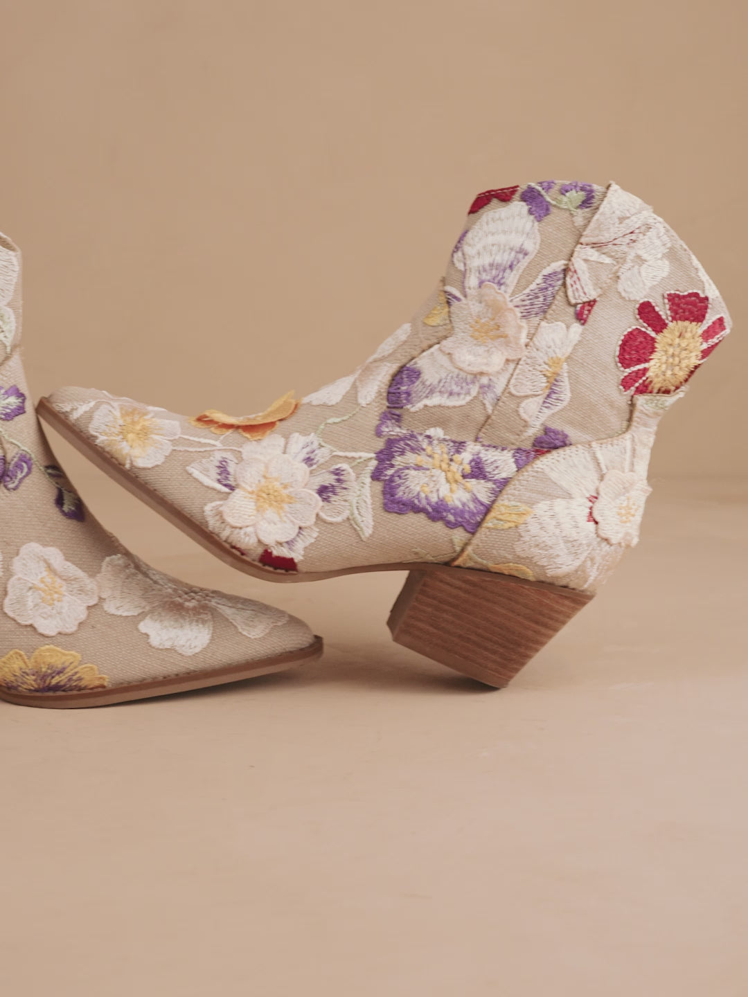 BOOTLEG CD 花柄アートワーク The Wanda | Taupe Floral Appliqué Cowgirl Boot – Oasis Society