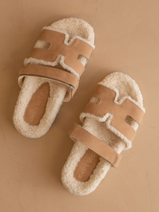 The Alpine | Camel Faux Shearling Sandals