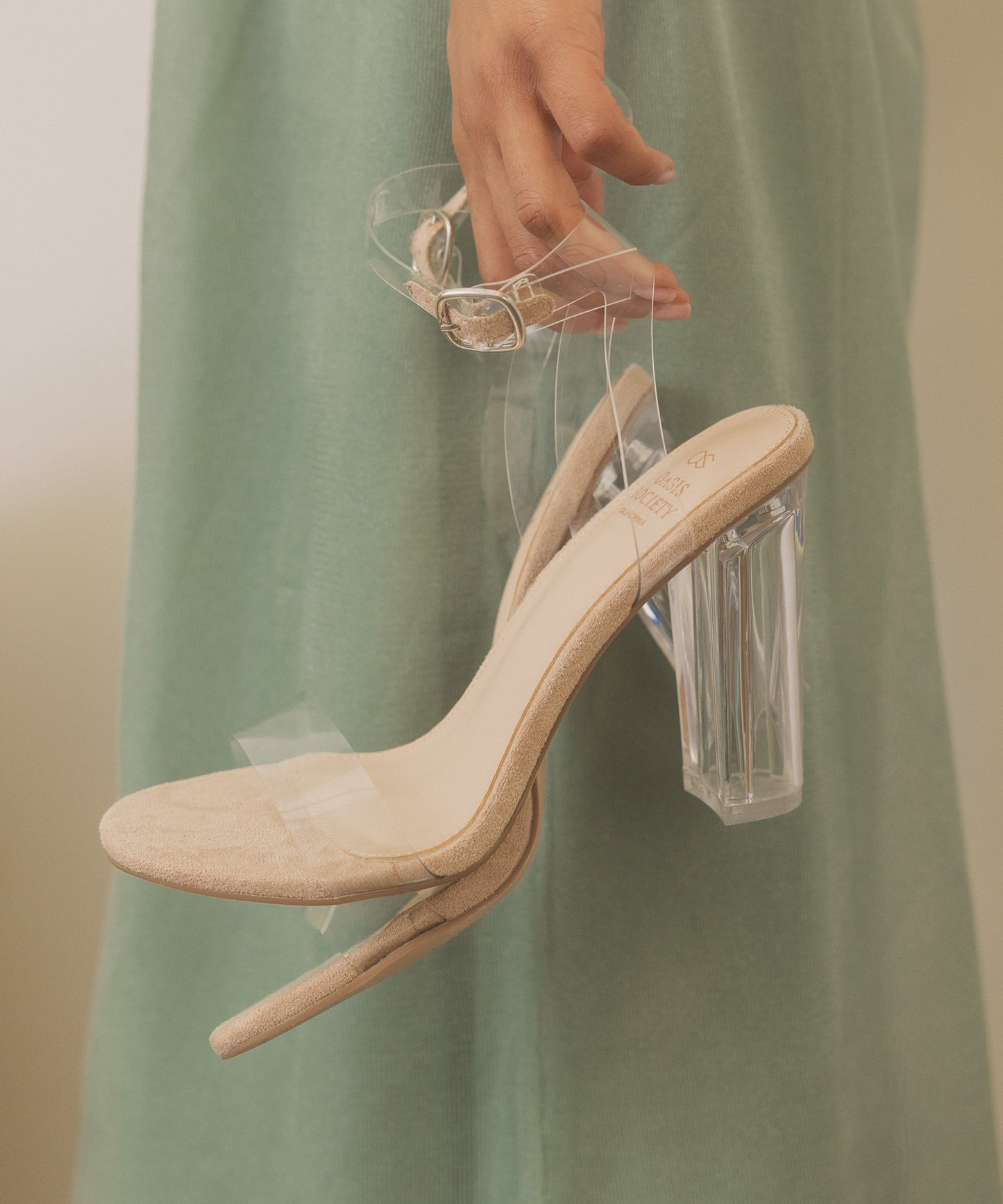 PREORDER: The Elsa - Clear Crystal clear two band heel