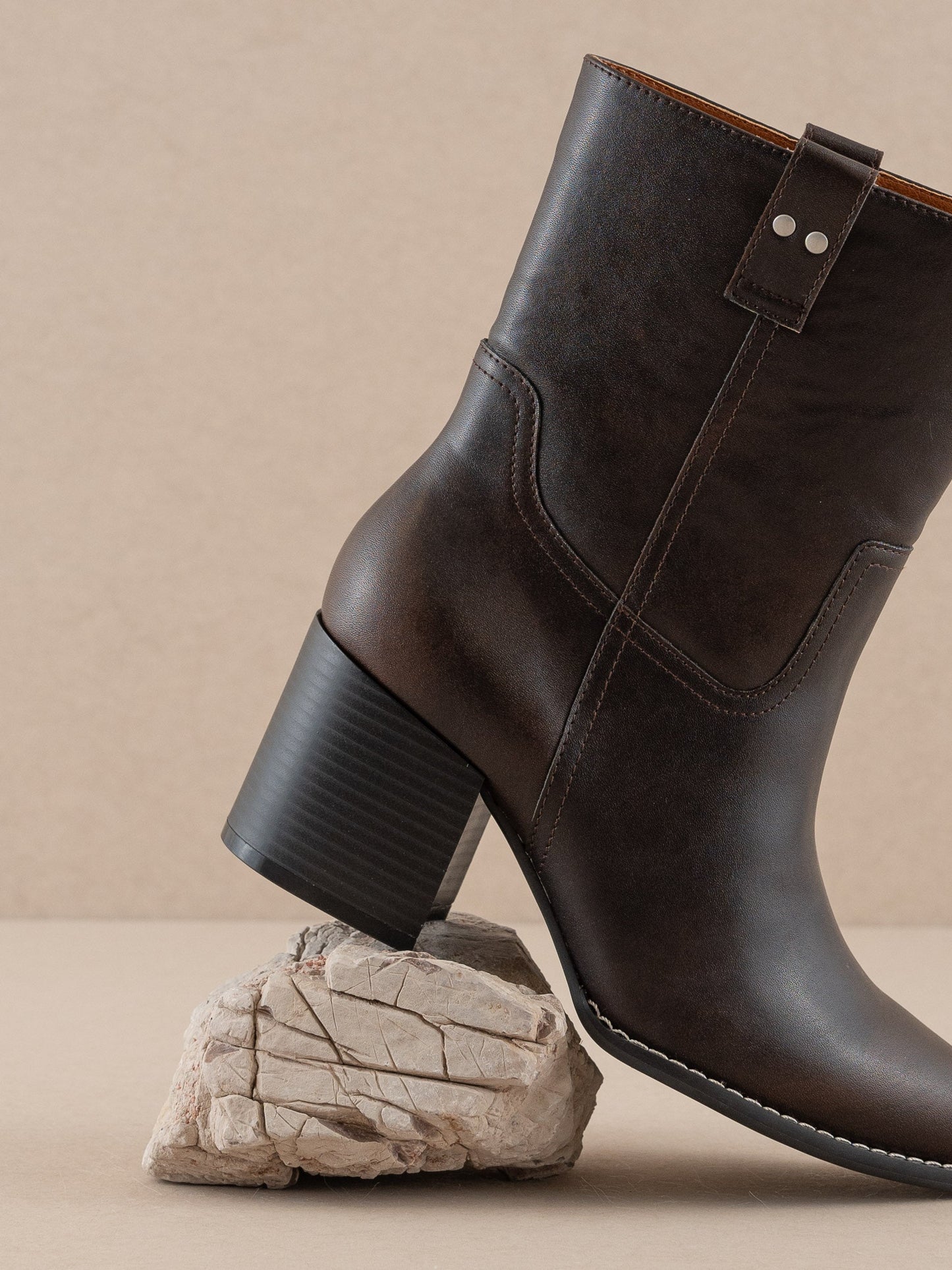 The Jennie | Distressed Leather Bucket Bootie