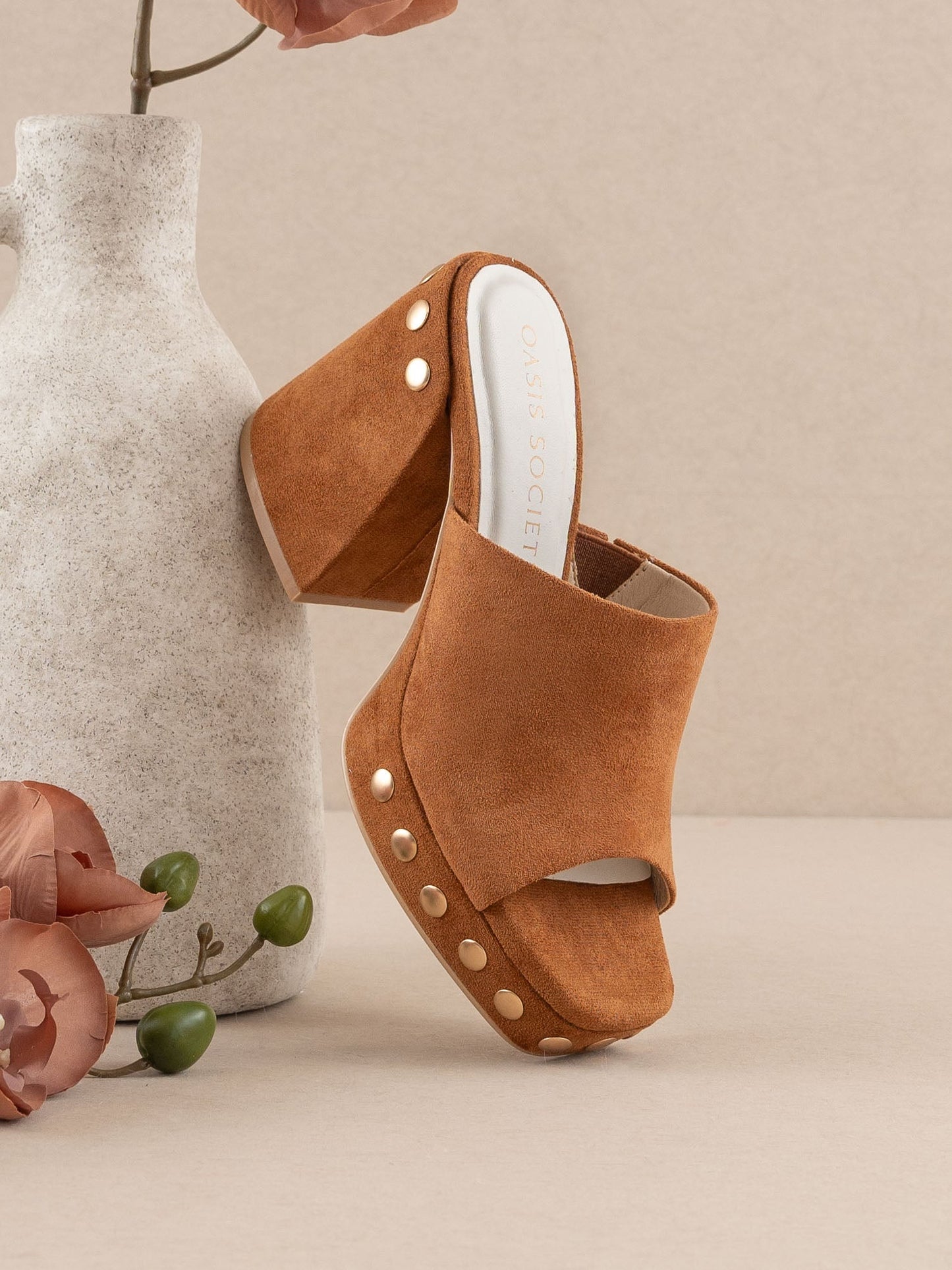 The Leona | Caramel Studded Platform Heel