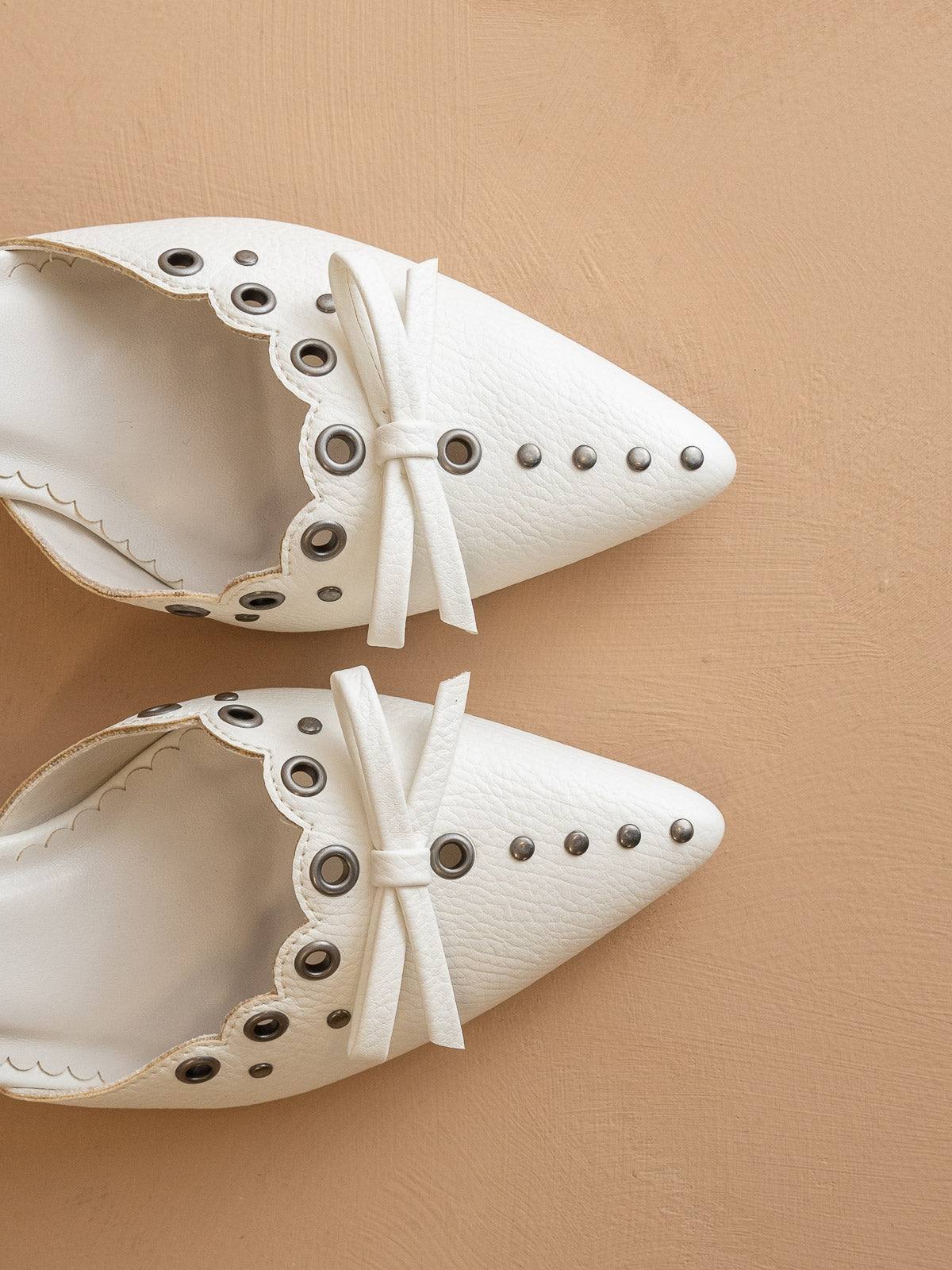 kitten heel dress shoes Nina Sofie Women's True Silver : 9.5 M These stunning heels feature a fierce white patent color that will make you stand out during a night in the town Gia Kitten Heel | SAS