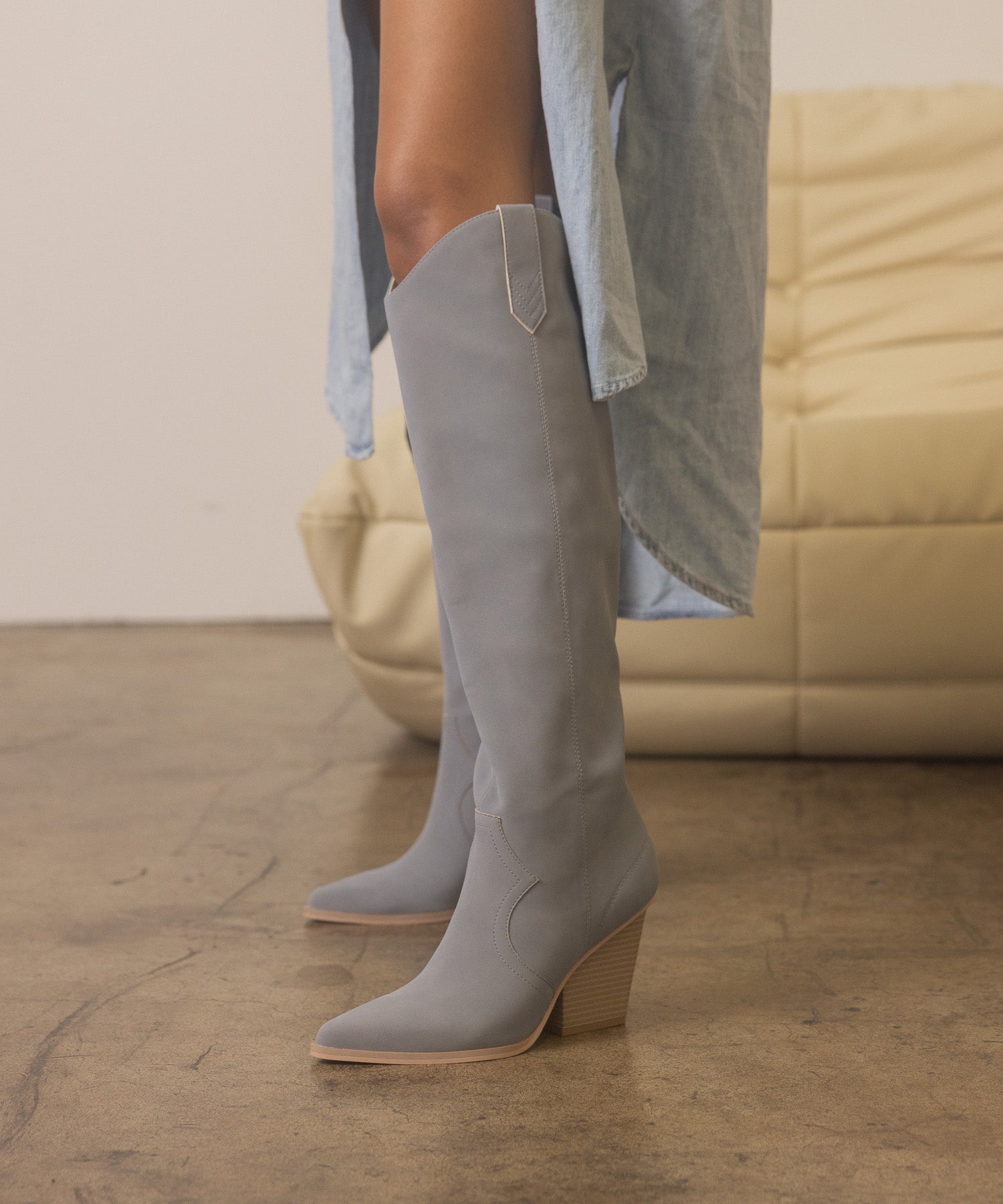 Blue knee high hot sale boots outfit