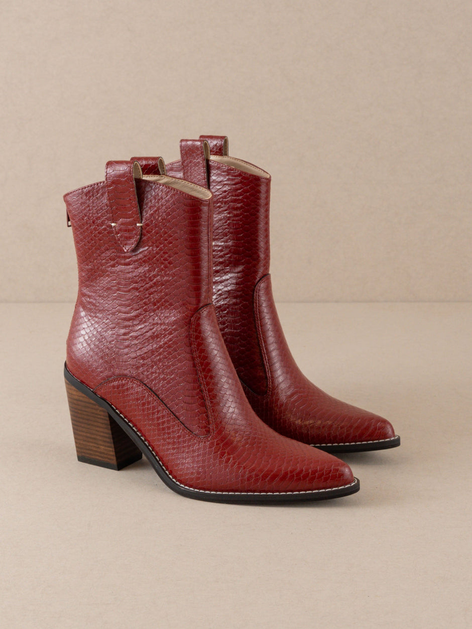 OASIS SOCIETY The Miley Alligator Print Pointed Toe Bootie