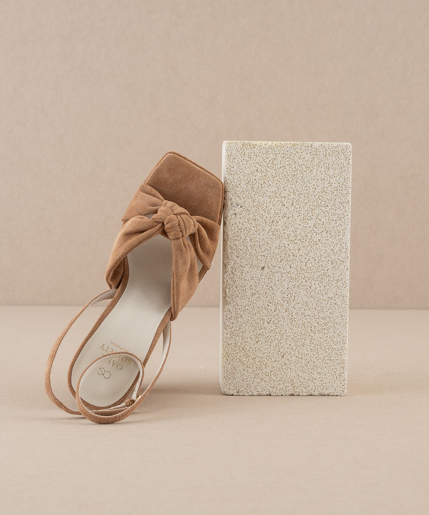 Zoey Heel main image 1