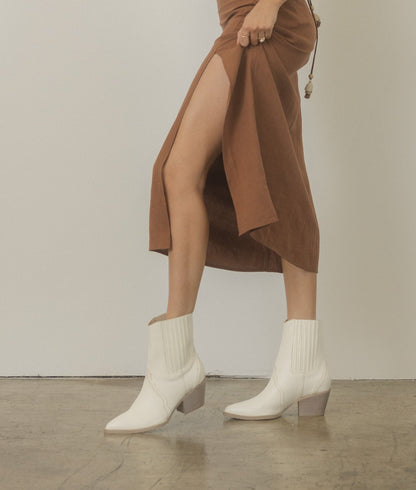 The Dawn - White Paneled Western Bootie